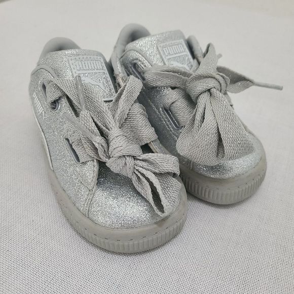 EUC Puma Silver Grey Glitter Basket Heart Sneaker Sz 7 (toddler) - Picture 2 of 8